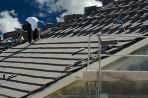 commercial roof installer